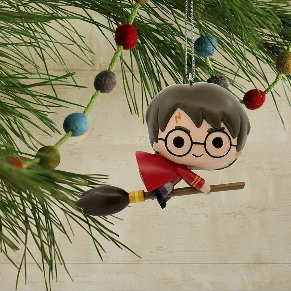 Hallmark Harry Potter Christmas Ornament Quidditch